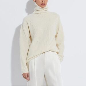 Lapointe Cream Organic Cashmere Turtleneck Sweater | M